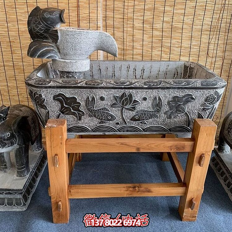 青石仿古長(cháng)方形庭院荷花流水魚(yú)缸雕塑