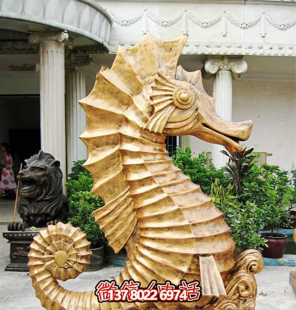 海馬玻璃鋼雕塑，創(chuàng  )意林里擺放裝飾