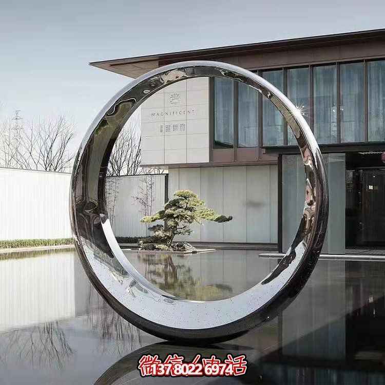 精美幾何雕塑不銹鋼鏡面圓環(huán)會(huì )所廣場(chǎng)戶(hù)外裝飾