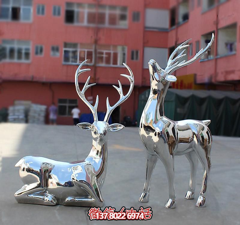 不銹鋼鏡面鹿雕塑，點(diǎn)綴公園景區