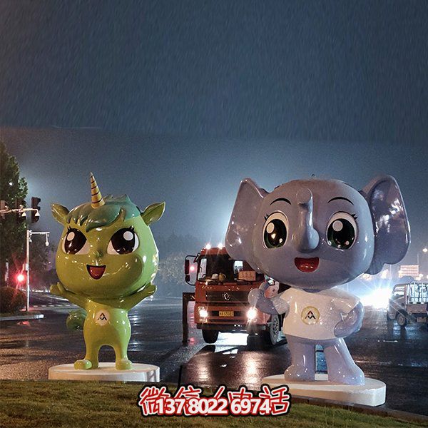 玻璃鋼吉祥物雕塑，為廣場(chǎng)和草地添彩