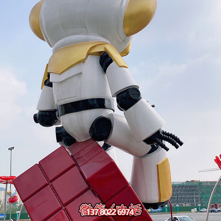 創(chuàng  )意大型機器人魔方——讓商場(chǎng)超市門(mén)口變身創(chuàng  )意樂(lè )園