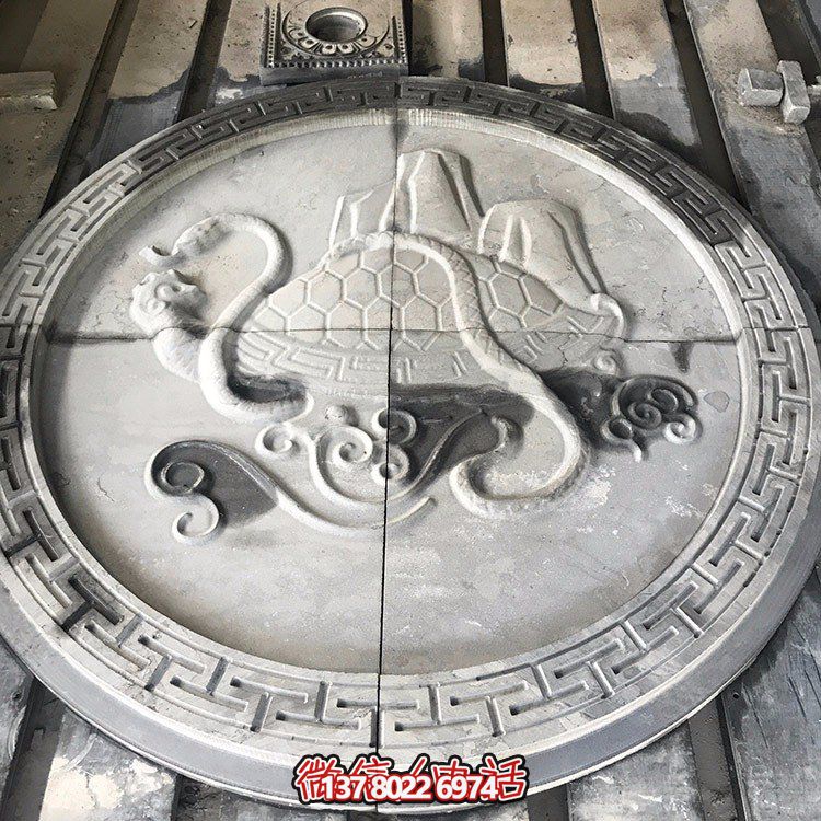 結合綠色園林和藝術(shù)裝飾的青石花崗巖浮雕地面
