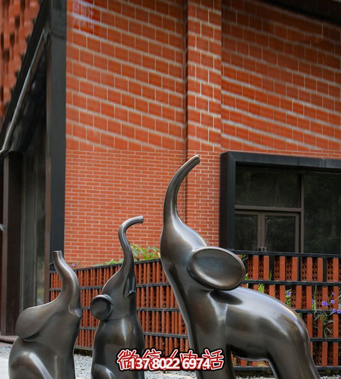 高端玻璃鋼擺件仿銅抽象大象，給你帶來(lái)美好生活