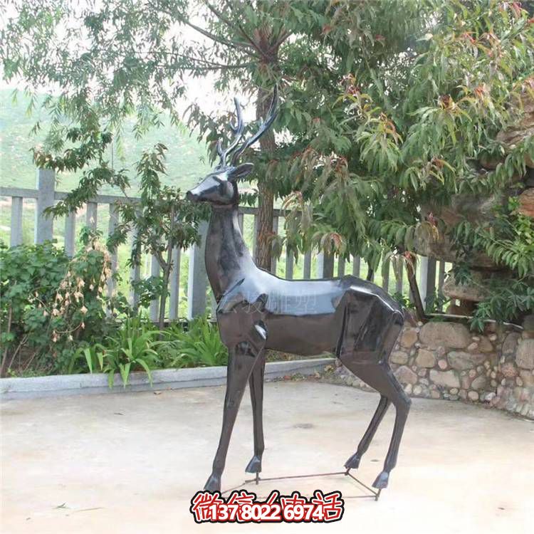 創(chuàng  )意公園玻璃鋼黑色小鹿裝飾