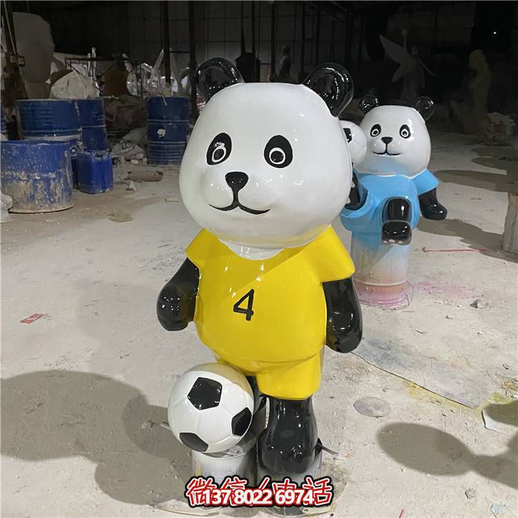 足球旅游景區，讓你玩轉卡通公仔和雕塑