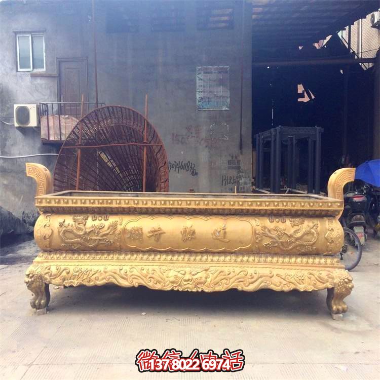 平口鍍金仿古香爐，為寺廟和戶(hù)外添彩