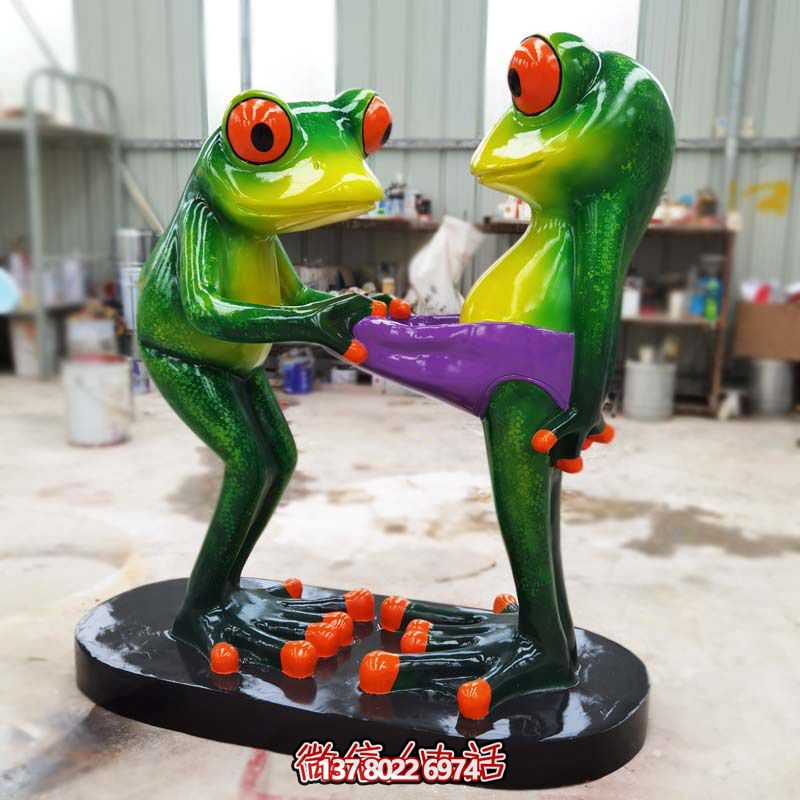 逗趣玻璃鋼青蛙雕塑，為景區增色不只
