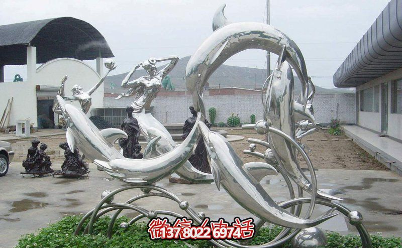 一群活躍海豚，為游樂(lè )園帶來(lái)更多樂(lè )趣——不銹鋼海豚雕塑