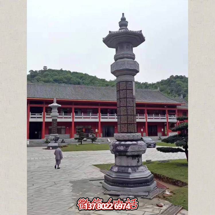 傳統工藝精美的大理石經(jīng)幢石雕