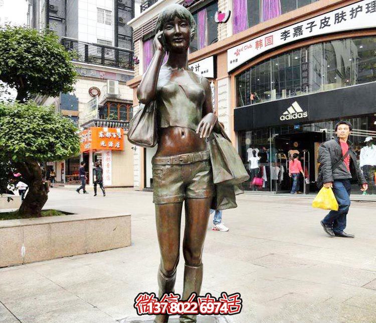 精美銅雕女孩雕塑——帶你暢游街頭，體驗夢(mèng)幻快樂(lè )時(shí)光