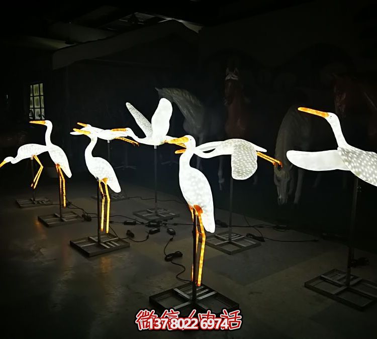 玻璃鋼雕塑景觀(guān)亮化，點(diǎn)亮景區園林