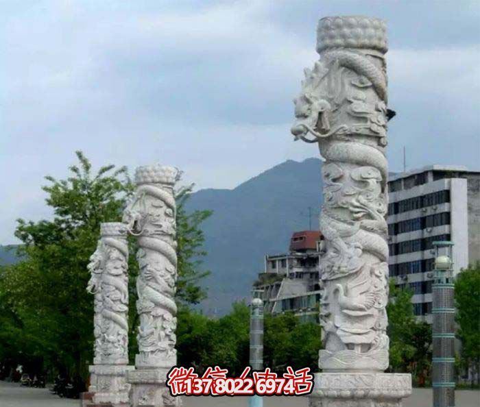 集大理石、石雕、龍柱于一體的大理景觀(guān)廣場(chǎng)