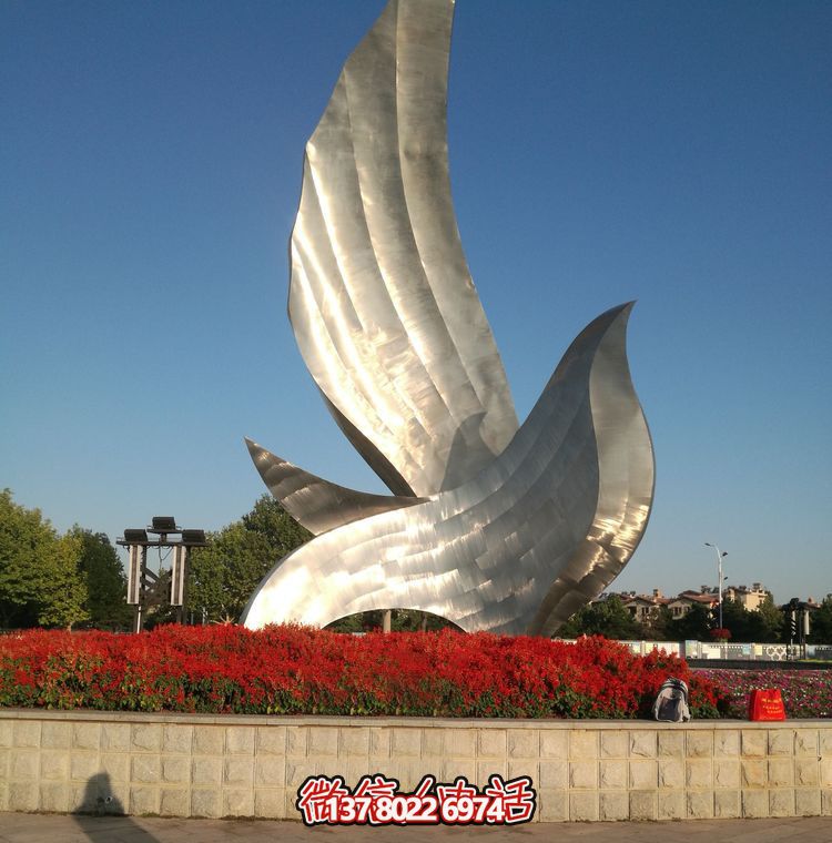 創(chuàng )意城市花園不銹鋼鴿子雕塑 創(chuàng )意城市花園不銹鋼鴿子雕塑