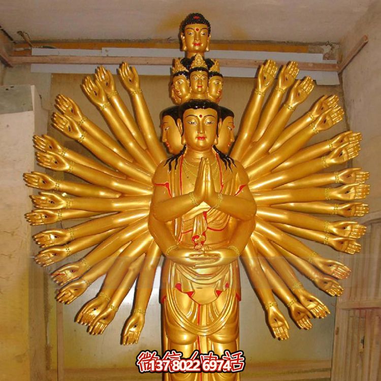 鎏金千手觀(guān)音大型雕塑，精美絕倫，醉人心魄