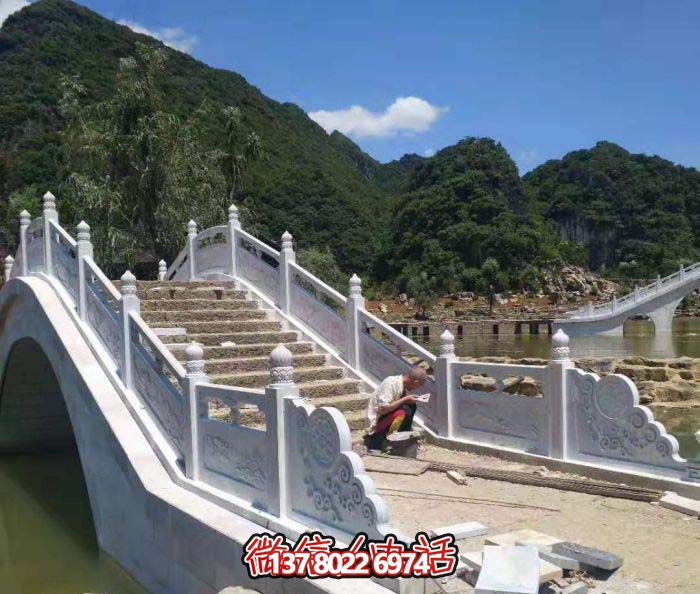 石拱橋，精美漢白玉欄桿，美景美景