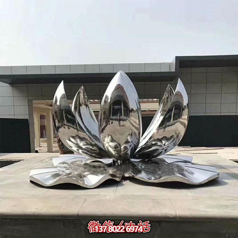 大型不銹鋼蓮花雕塑，鏡面反射景觀(guān)