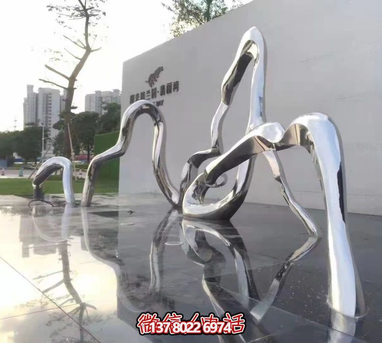 大型不銹鋼異形創(chuàng  )意景觀(guān)雕塑