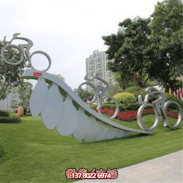 戶(hù)外創(chuàng  )意騎自行車(chē)雕塑