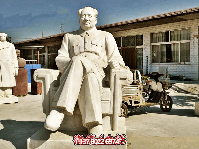漢白玉毛澤東雕塑，見(jiàn)證歷史瞬間