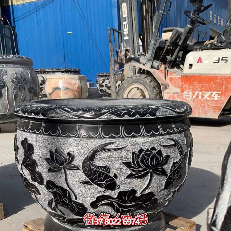精美荷花浮雕缸，融合經(jīng)典元素，打造清新安靜空間