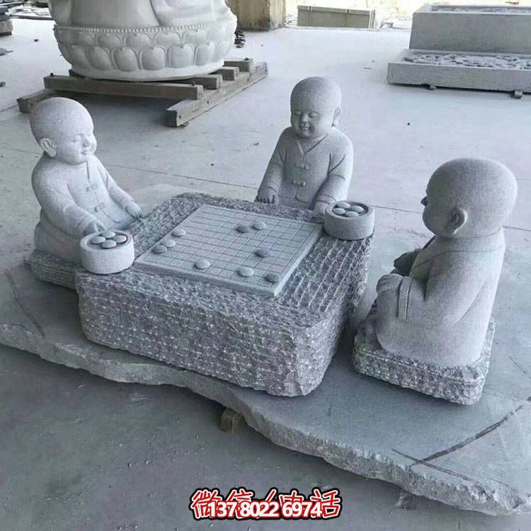 花崗巖雕像裝點(diǎn)庭院，打造精致奇趣景觀(guān)