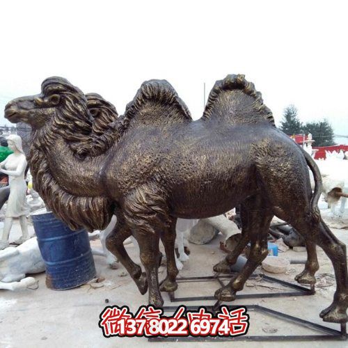 大型仿真銅駱駝玻璃鋼戶(hù)外景區雕塑