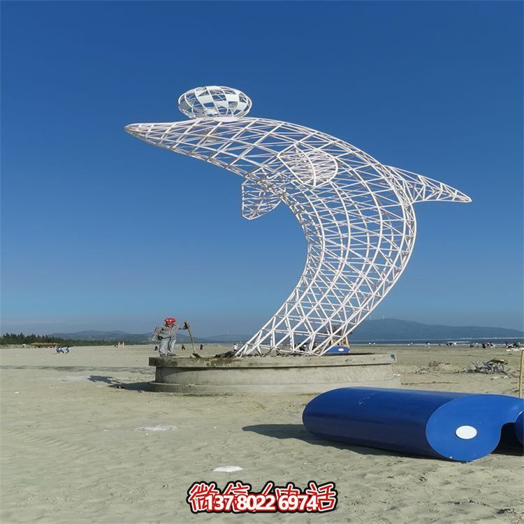 不銹鋼海豚鏤空雕塑，點(diǎn)綴大型景觀(guān)廣場(chǎng)