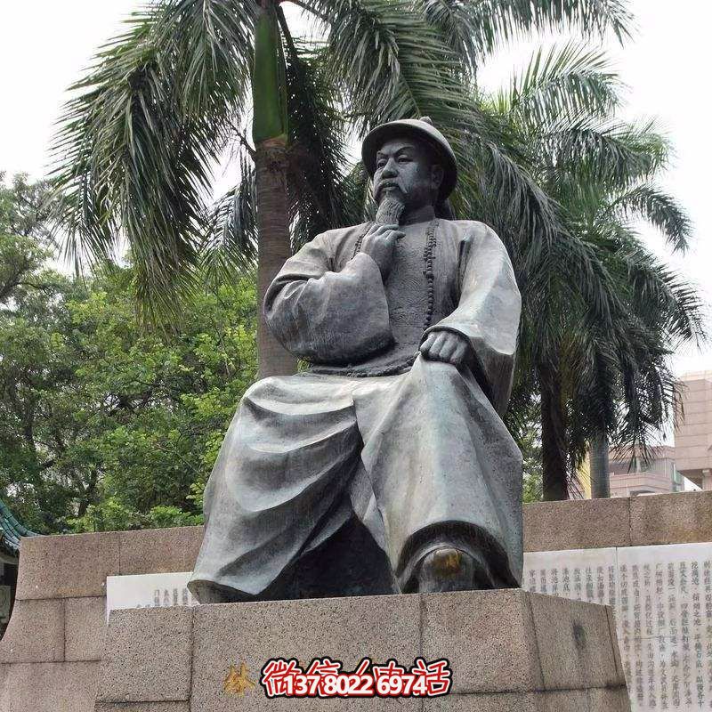 林則徐青銅雕塑像，讓?xiě)敉鈴V場(chǎng)擺放更有趣