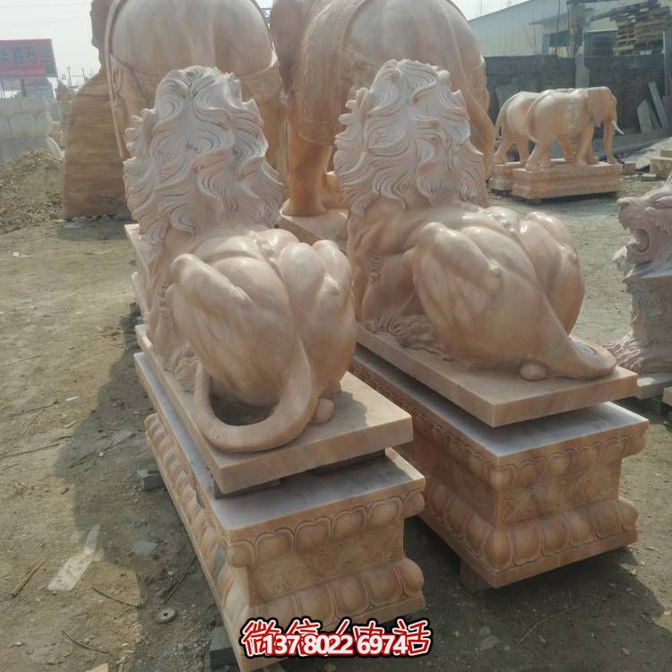 大型西方獅子雕塑，為酒店企業(yè)添彩
