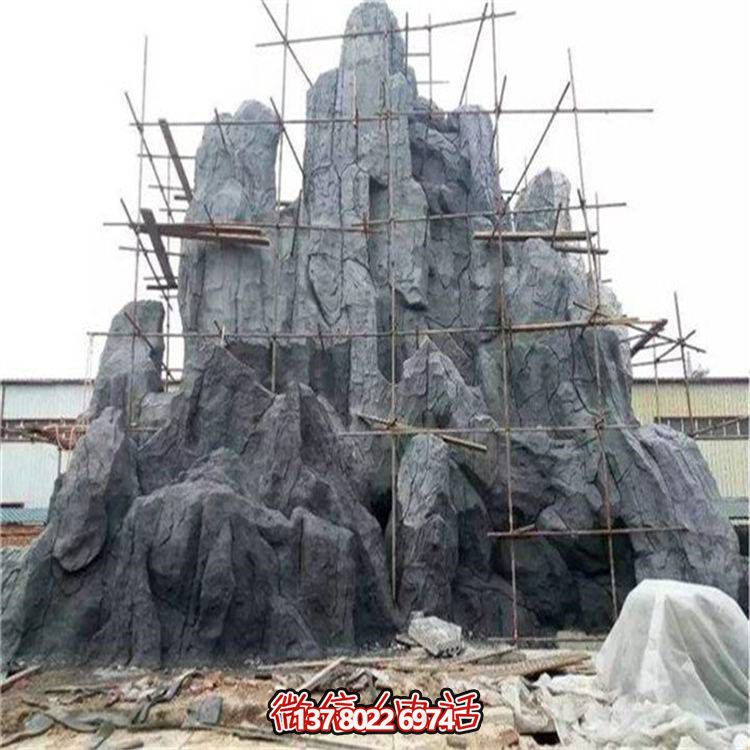 精美的大型石雕假山雕塑，為公園增添靈動(dòng)之美