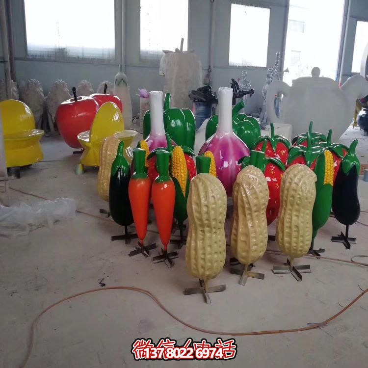高品質(zhì)玻璃鋼雕塑，為您的園林景觀(guān)提供新鮮水果蔬菜