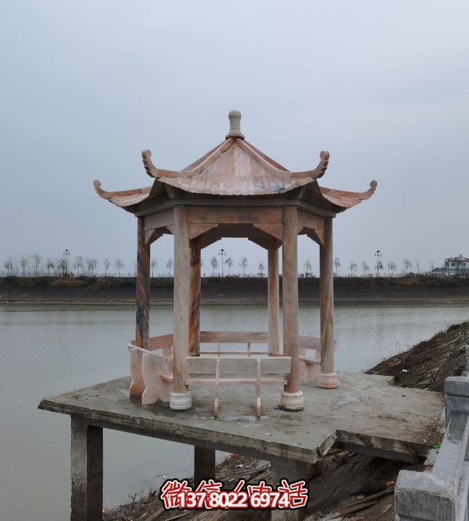 紅晚霞涼亭寧靜戶(hù)外里的石雕美景