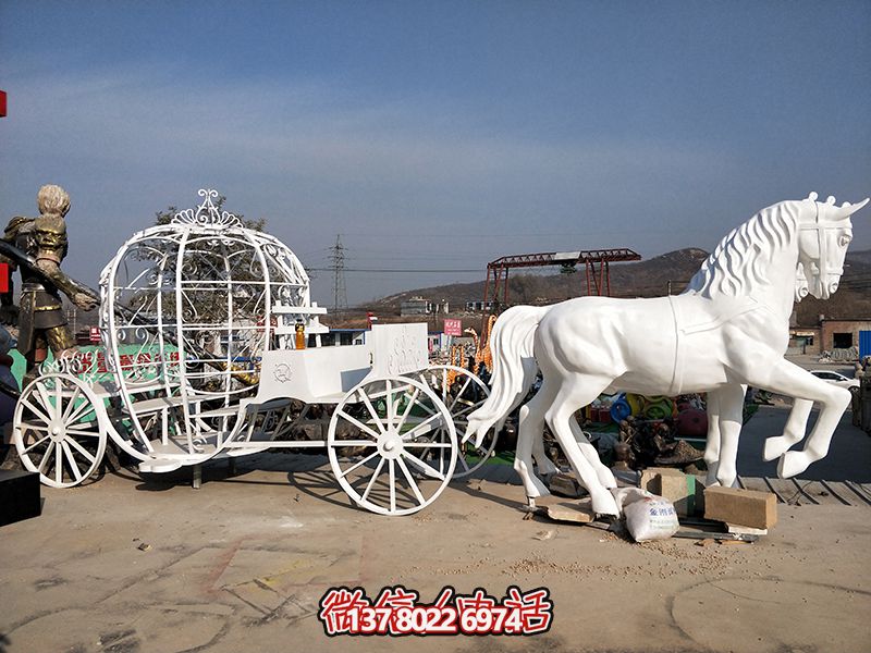 游樂(lè )場(chǎng)公園不銹鋼創(chuàng )意馬車(chē)雕塑 游樂(lè )場(chǎng)公園不銹鋼創(chuàng )意馬車(chē)雕塑