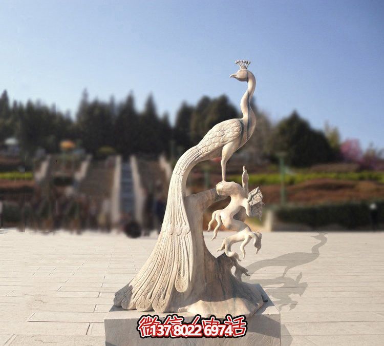 到路邊一只回頭的漢白玉石雕創(chuàng  )意孔雀雕塑