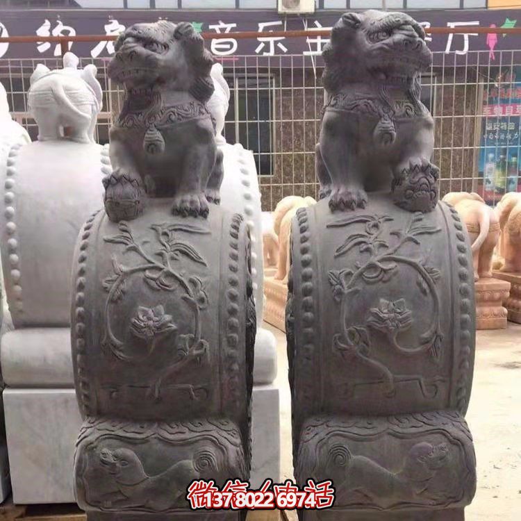 庭院飯店門(mén)口鎮宅浮雕一對獅子抱鼓石雕塑