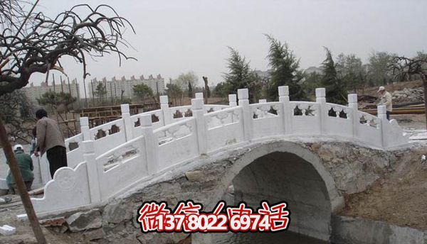 園林景觀(guān)湖水石拱橋漢白玉欄桿 園林景觀(guān)湖水石拱橋漢白玉欄桿