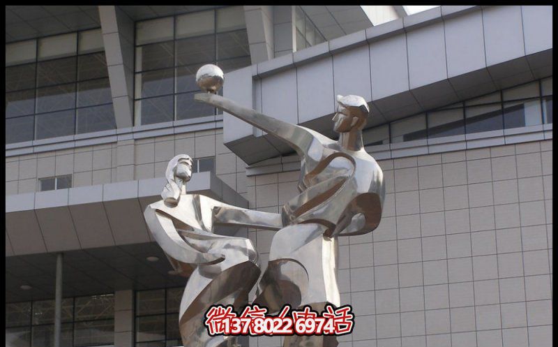 小區不銹鋼抽象情侶打籃球人物景觀(guān)雕塑