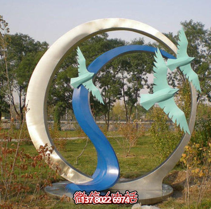 公園擺放不銹鋼圓環(huán)創(chuàng  )意鴿子飛翔雕塑