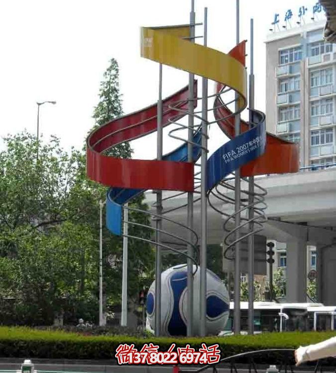 城市廣場(chǎng)擺放不銹鋼噴漆仿真足球景觀(guān)標志雕塑