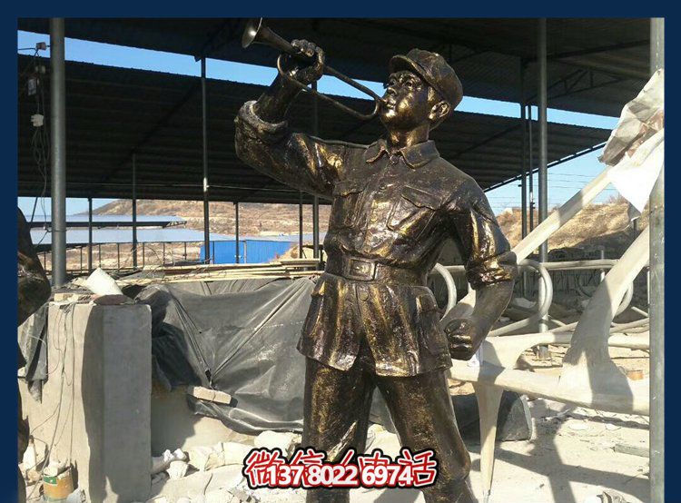 戶(hù)外景區吹號角的八路軍雕塑 戶(hù)外景區吹號角的八路軍雕塑