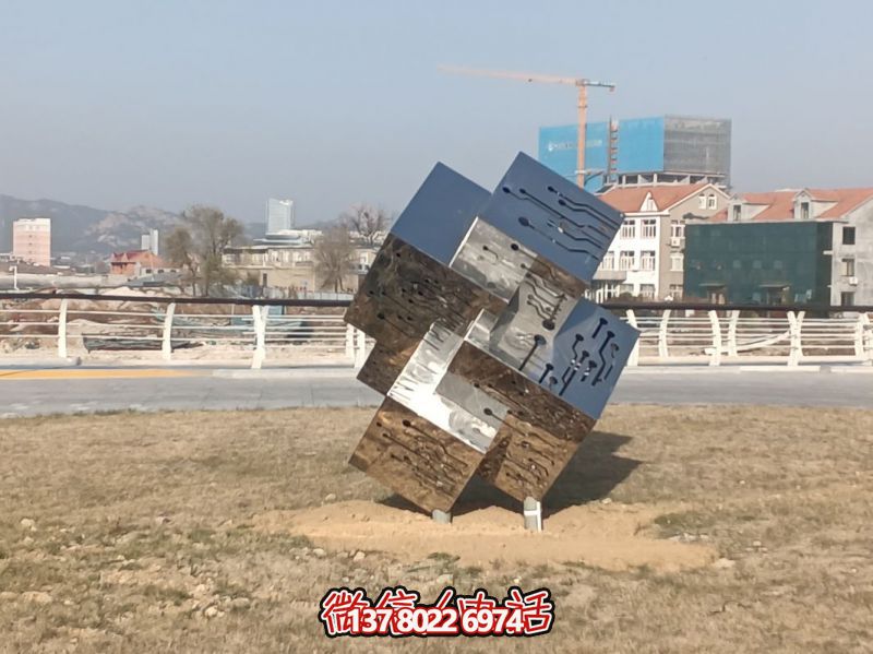 不銹鋼鏤空魔法立方體景觀(guān)白金